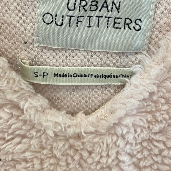 Urban Outfitters Cozy Cropped Hoodie - Picture 3 of 3